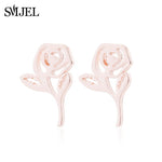 Petites Boucles d'Oreille Rose la Belle et la Bête